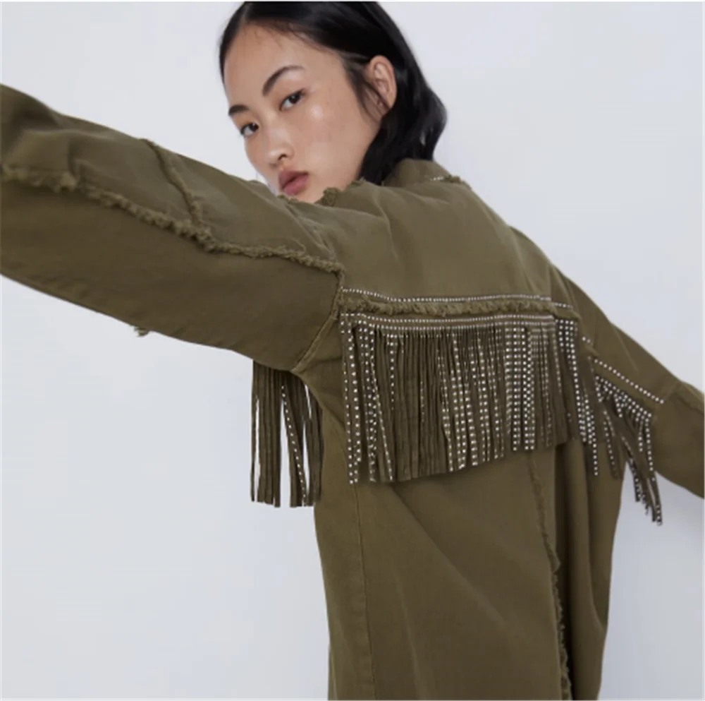 Женская джинсовая куртка ZA армейская зеленая оверсайз с бахромой и заклепками