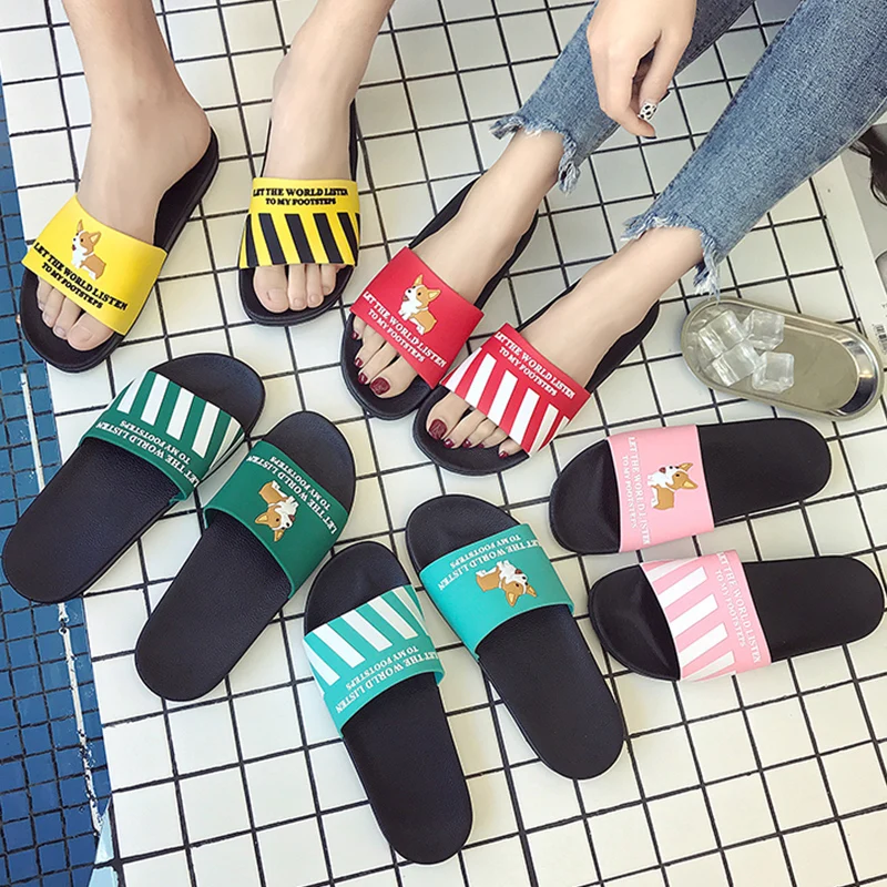 Летние женские шлепанцы с героями мультфильмов пляжные домашние тапочки