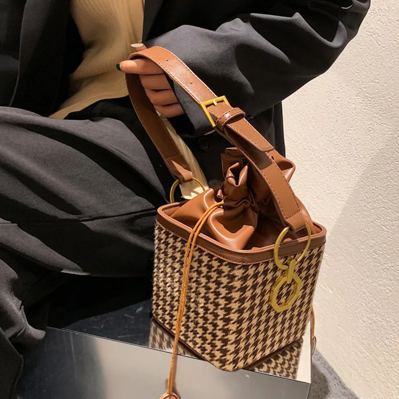 

2021 Winter New Houndstooth Lady Shoulder Bag High Quality Box Handbag Casual Travel Crossbody Bag For Women Fashion Small Purse