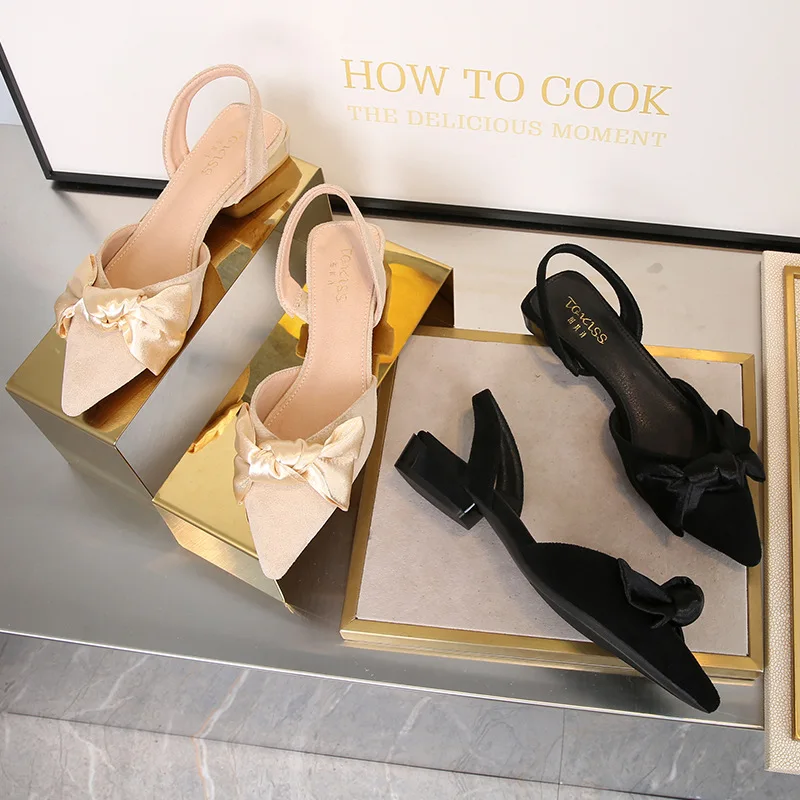 

Summer Sandals Pointed Toe Shallow Mouth Low Heel Comfortable Soft Bottom Chunky Heel Butterfly Large Size 41-43 Fat Wide