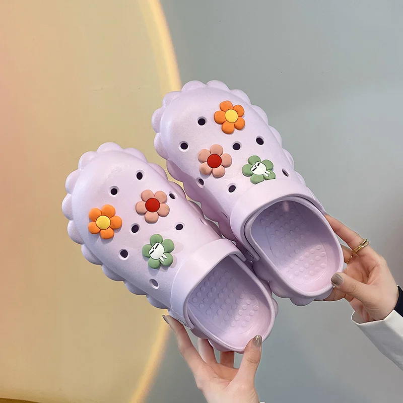 

Flat Shoes Female Ladies' Slippers Luxury Slides Slipers Women Cover Toe Low Designer 2021 Beach Summer PU Rubber Rome Shoes Wom