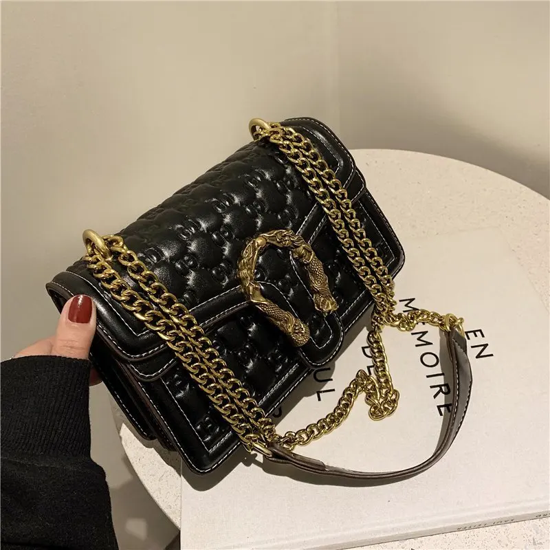 

New female 2021 han edition ling spring bag is texture small bread small sweet wind fashionable wide shoulder strap worn handbag