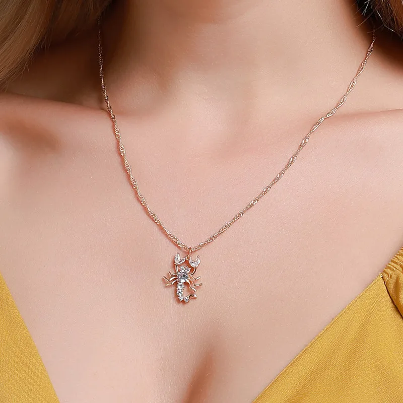 

Fashion Creative Crystal Scorpion Pendant Necklace for Women Men Punk Rock Necklace Jewelry Gifts