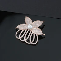 new fashion retro flower shape copper inlaid zircon brooch inlaid with pearl brooch flower brooch brooch ladies brooch