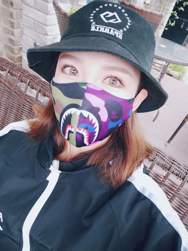 Новый стиль маска для лица с акулой цветная рта верховой езды на лобовое стекло