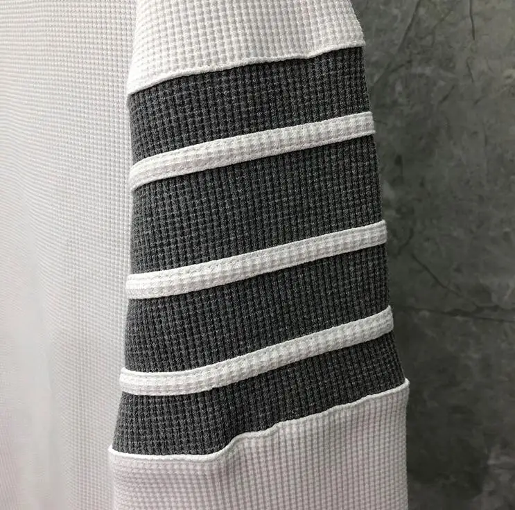 

2021 Fashion TB THOM Brand Autumn Clothing Casual Cotton Jacket Men Sweatshirts O-Neck Loose Waffle Striped Sportswear Coat