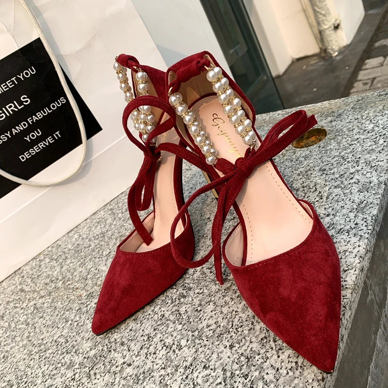 Босоножки женские с ремешком на щиколотке заостренный носок жемчуг