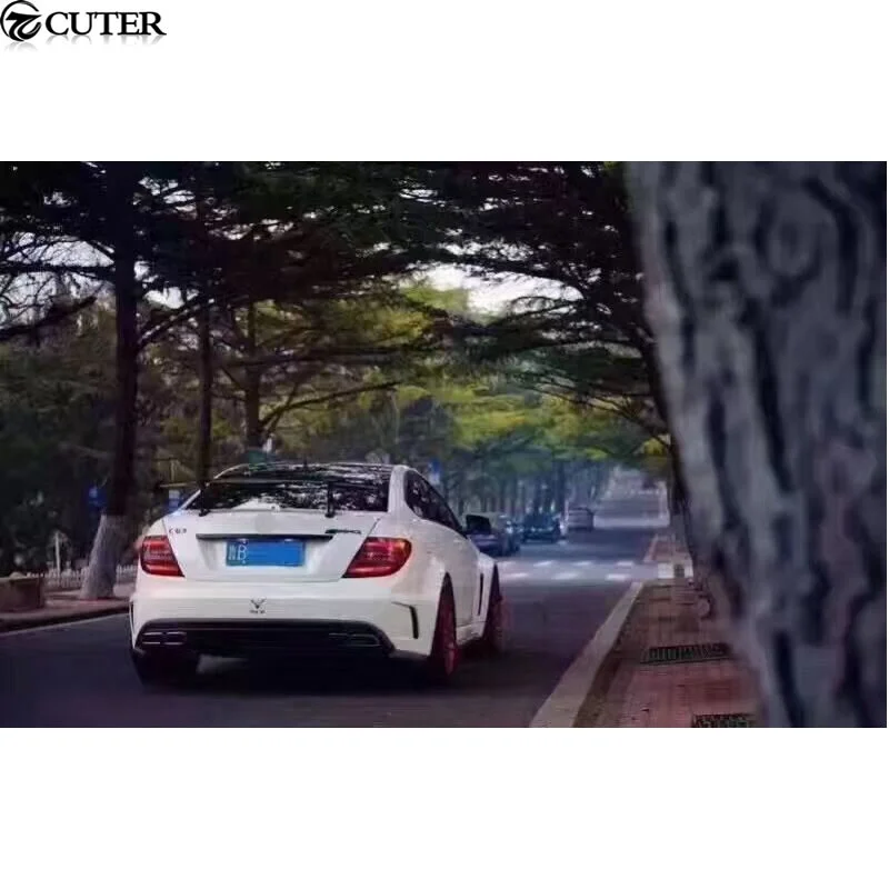 W204 507 стиль C300 C63 купе Широкий комплект кузова автомобиля Frp неокрашенные боковые