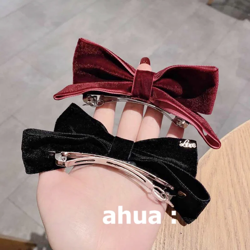 

New Love Velvet Bow Spring hairpin Women Girls Elegant Bow Tie Hairpins Vintage Bow Hair Clip Prom Hair Accessories Party