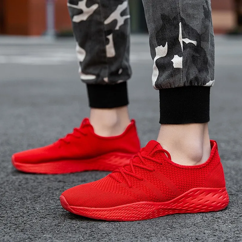 Мужские дышащие кроссовки красные черные серые высокого качества удобные