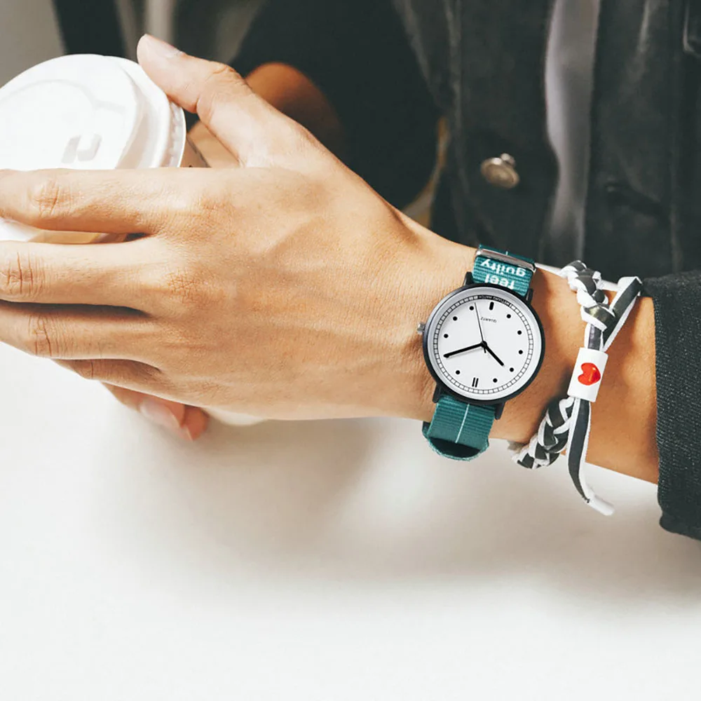 

Mens Watch Fashion Simplicity Creativity Shock Resistant Anti-magnetic Watches for Men Quartz Watch A Gift for A Man