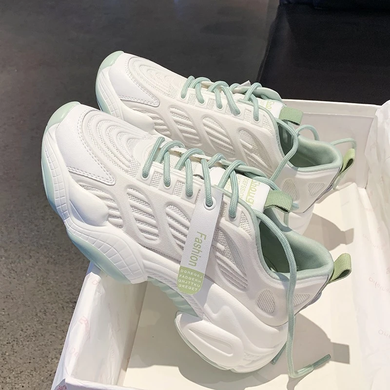 

Ladies Chunky Platform Sneakers Mesh Designer Lace Up Casual Shoes Ladies White Vulcanized Shoes Basket Women Comfortable