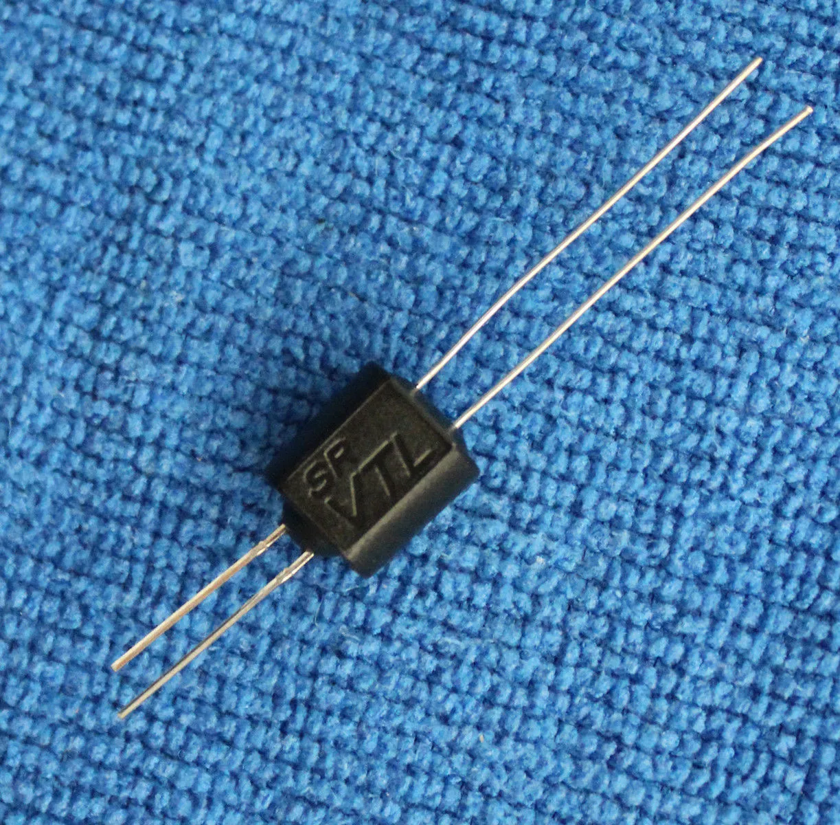 

5 шт VTL5C VTL5C1 DIP4