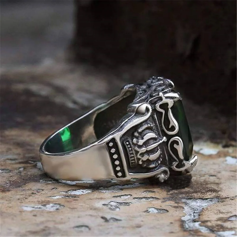 

Fashion Trendy Retro Classic Punk Dragon Claw Dragon Tooth Red Zircon Ring Men Domineering Hip Hop Rock Jewelry Accessories
