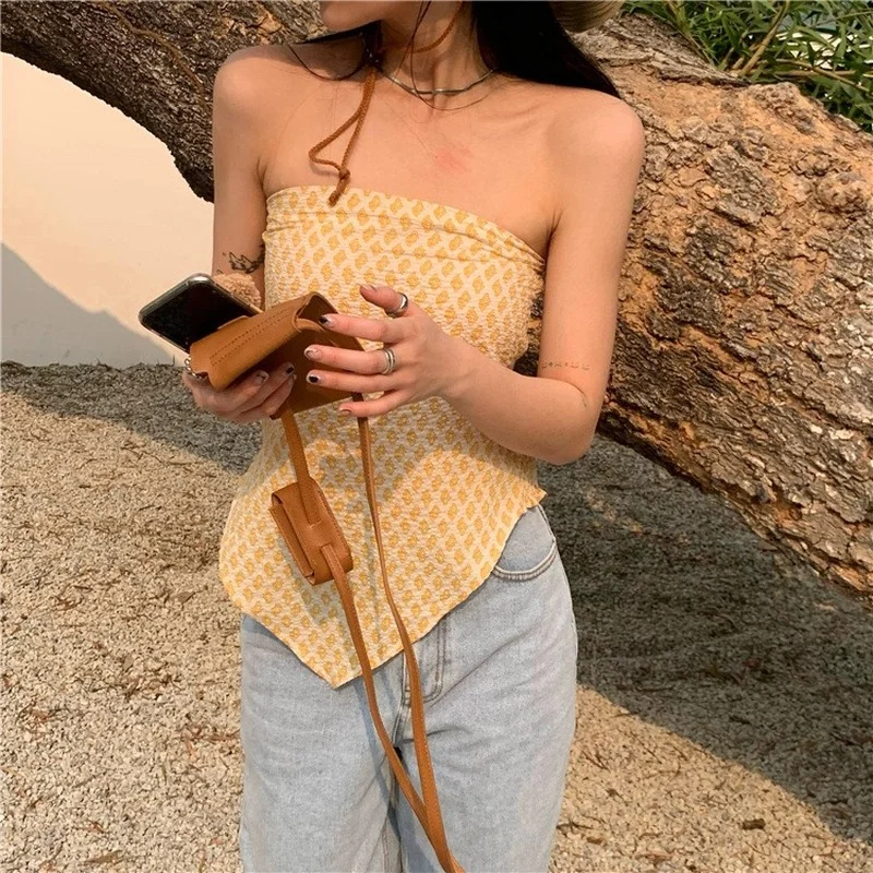 

Fashion Triangle Square Scarf Sexy Tube Top Camisole Women's Outer Wear No Shoulder Inner T Shirt Crop Tops Strapless Silk Scarf
