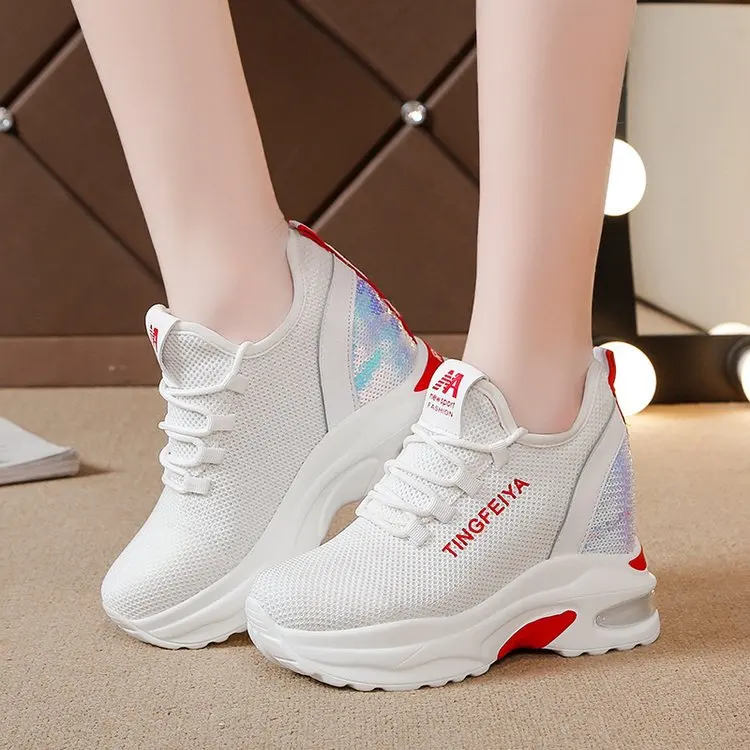 Универсальные спортивные туфли на платформе с губкой для торта Женские толстой