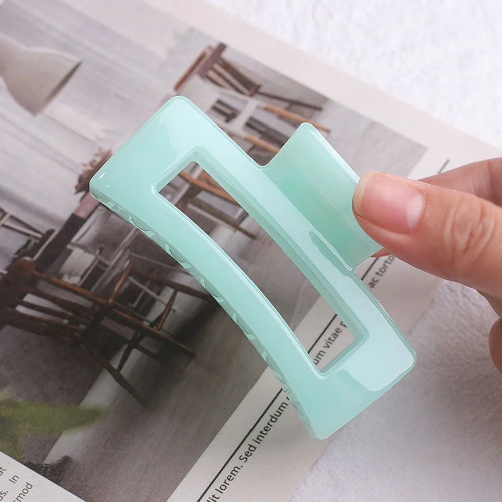 

Candy Color Rectangle Hollow Claw Hairpin Headdress Female Acrylic Geometric Solid Color Large Hairpin Hair Accessories 2021