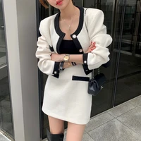 korean gate net small single breasted contrast color line short coat buttock skirt
