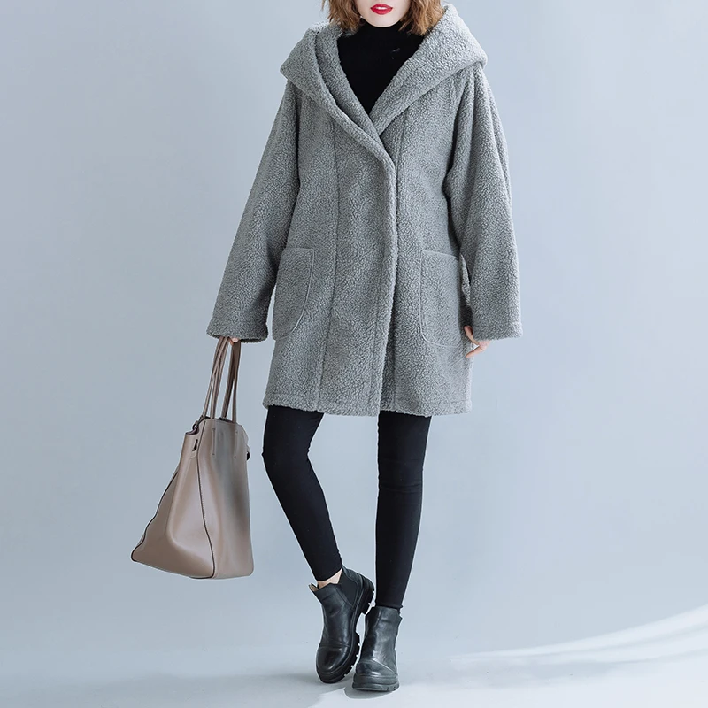 

VANOVICH зима 2021 свободное большое пальто с капюшоном из овечьей шерсти с длинным рукавом зимнее укороченное хлопковое женское толстое пальто