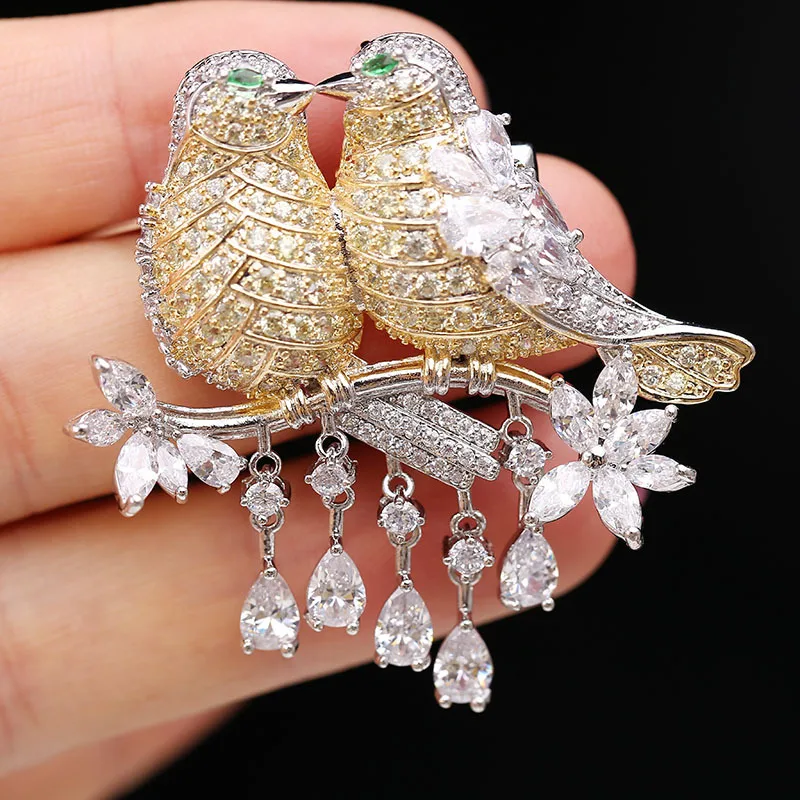 

Lovely winged bird on the branch love bird brooch female Korean version fashion accessories corsage zircon high-grade pin