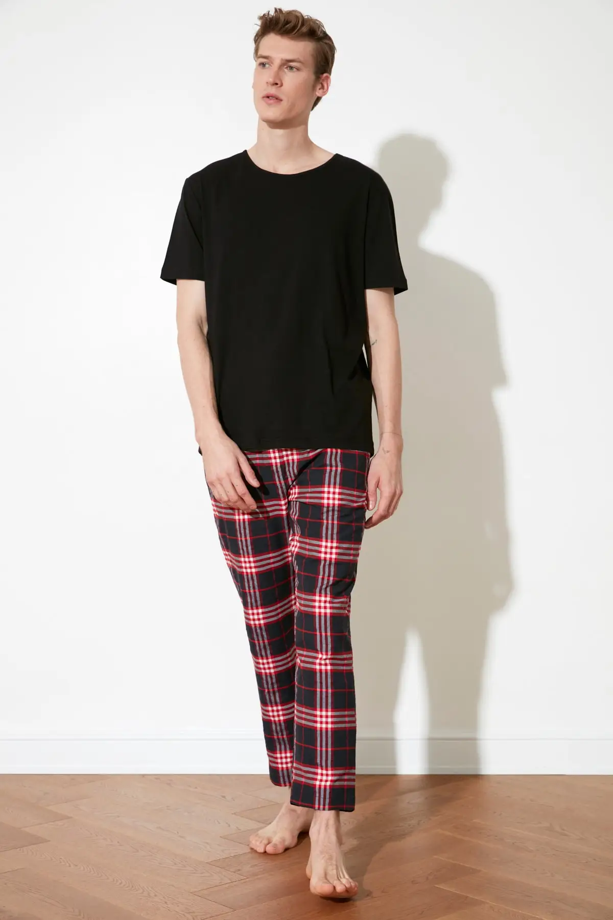 

Trendyol Plaid Woven Pajamas set THMSS21PT0253
