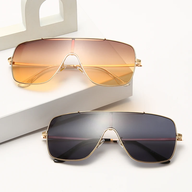 Женские солнцезащитные очки с градиентом винтажные большого размера в стиле