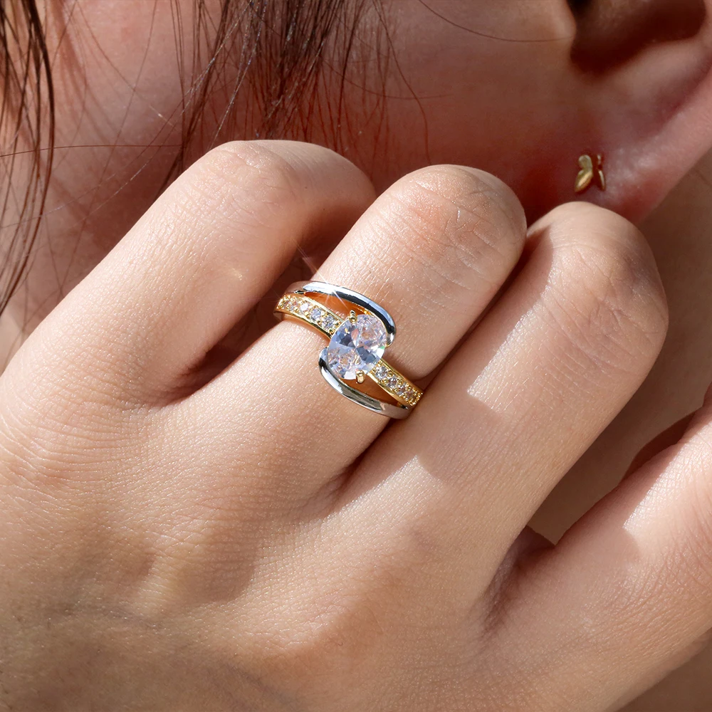 Fashion Two Tone Finger Rings for Women with Middle Oval Cubic Zircon Crystal Stone Couple Wedding Rings 2021 TRENDY Jewelry