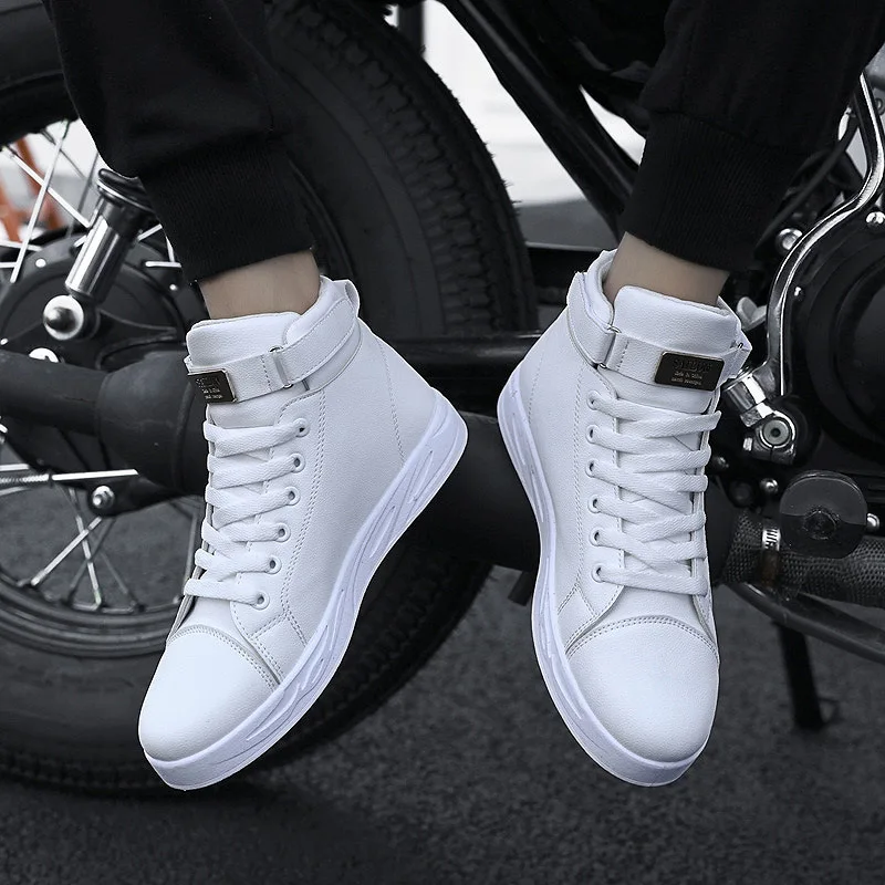 Осенне зимняя новая мужская спортивная обувь. Обувь с высоким берцем в Корейском