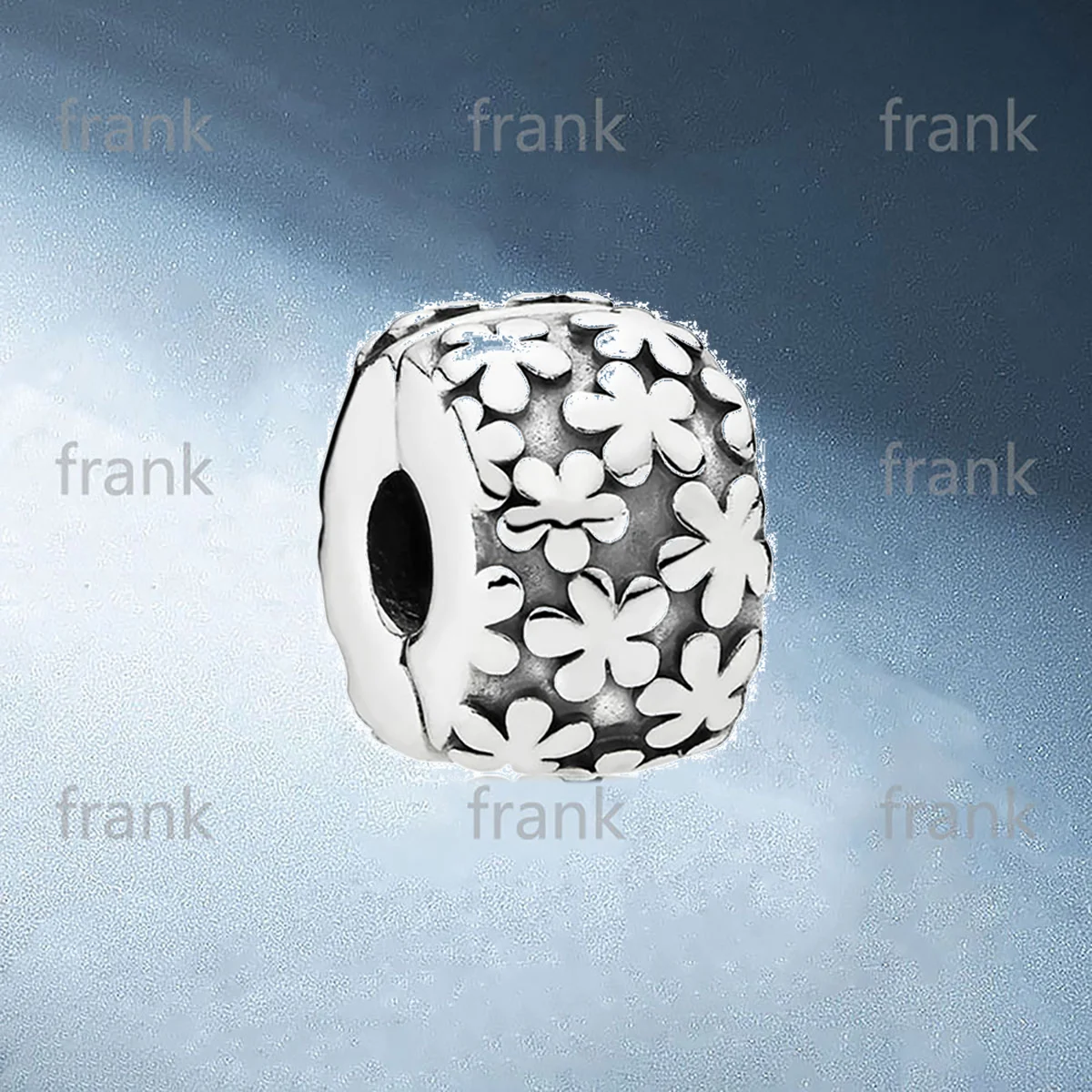 

790533 FLOWER BURST SILVER CLIP CHARM