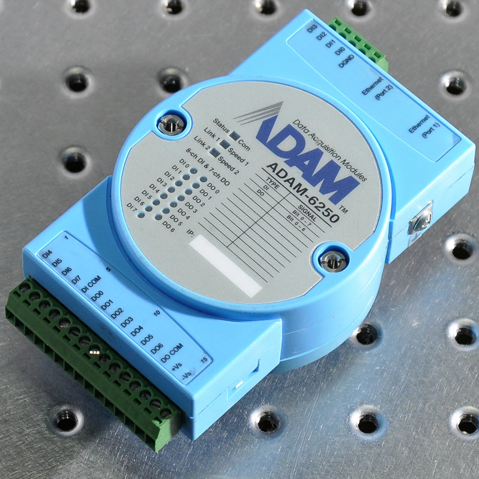 

ADVANTECH ADAM-6250 5-port unmanaged industrial Ethernet switch
