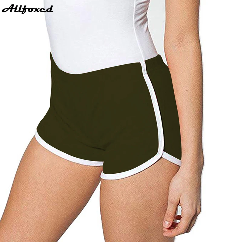 

Женские спортивные шорты для йоги, летние новые обтягивающие шорты карамельных цветов, модные повседневные пляжные шорты с эластичной тали...