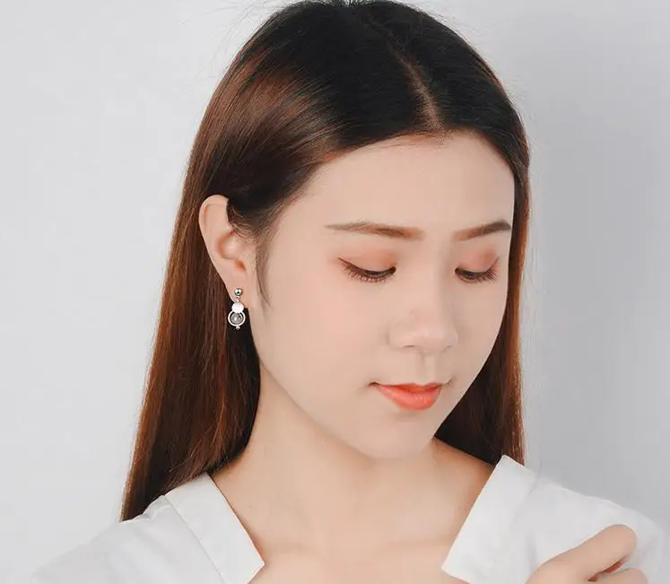 Серьги кисточки женские из серебра 925 пробы с натуральным розовым клубничным