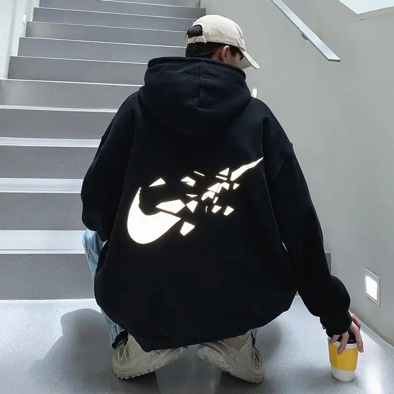 

Weiyi men's spring and autumn Korean reflective hooded top spring clothing Hong Kong style leisure student long sleeve coat