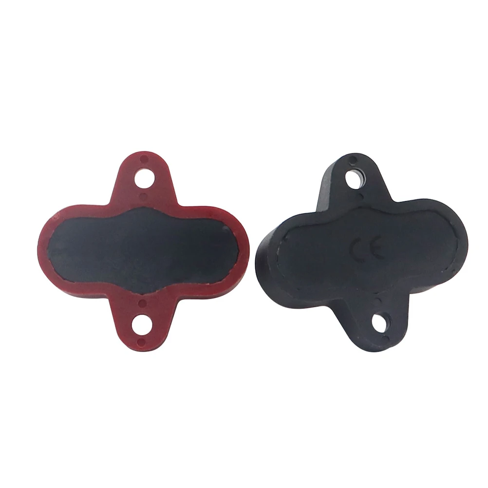 AP3892-Z двойные сверхпрочные клеммные шпильки с соединительным звеном M8 (красный) и