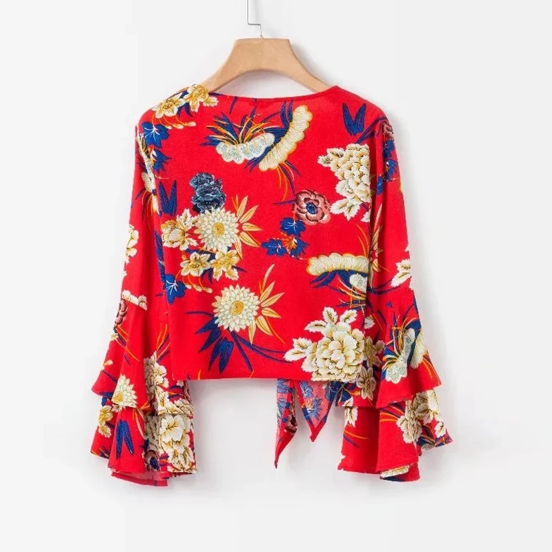 

Luck A 2020 Spring Women Sexy Blouse Butterfly Long Sleeve Print Female Short Tops Vintage Loose Fashion V Neck Blouse