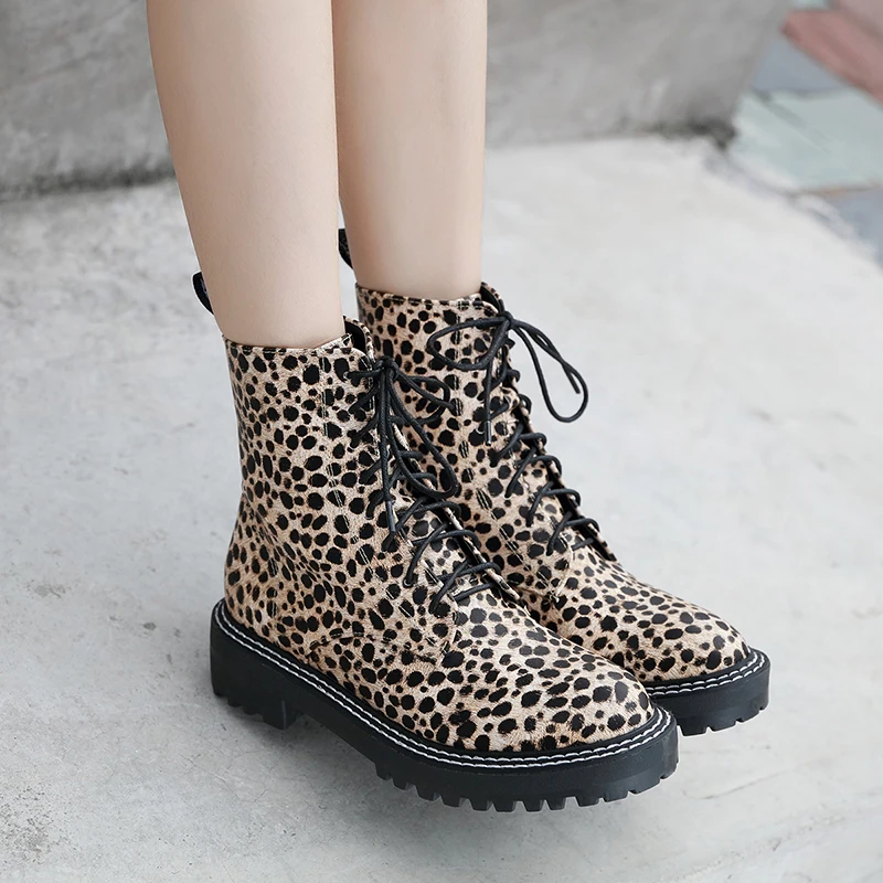 2019 г. Роскошные Дизайнерские леопардовые Ботинки женские туфли на плоской