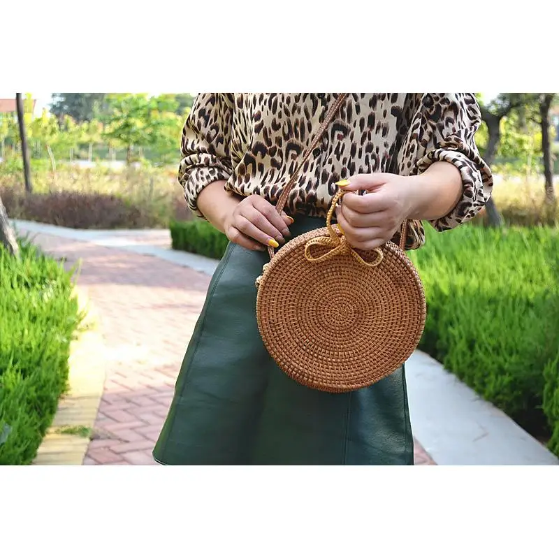 

2020 New Summer Women Straw Wrapped Paper Rope Bag Handbag Round Woven Bag a6314