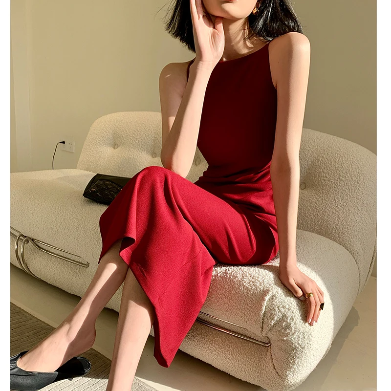 

VICONE One touch "beauty" one line collar slit dress