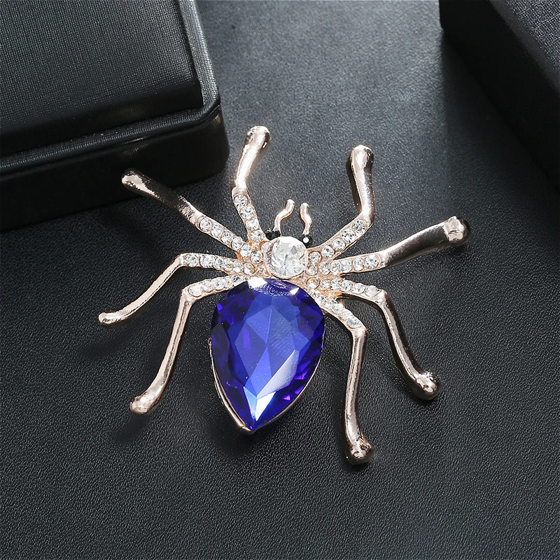 Женская брошь в форме паука золотистая с кристаллами | Украшения и аксессуары