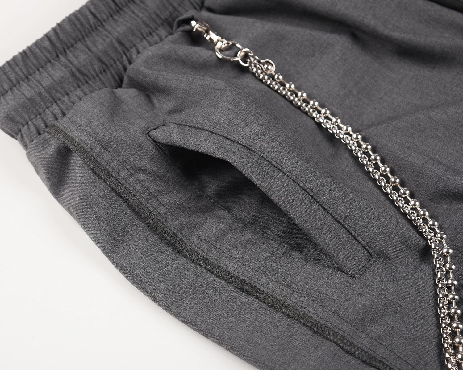 

2020 Men's Fashion Elastic Drawstring Design Shorts Casual Trousers Sweat Shorts Black Oversized Loose Shorts Vintage Tide