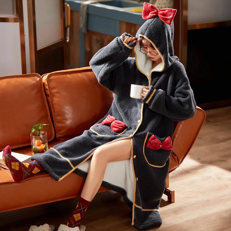

High Quality Robe Women Winter Sleepwar Flannel Bathrobe Thicken Warm Bath Gown Kimono Home Clothes Long Nightgown Dressing Gown