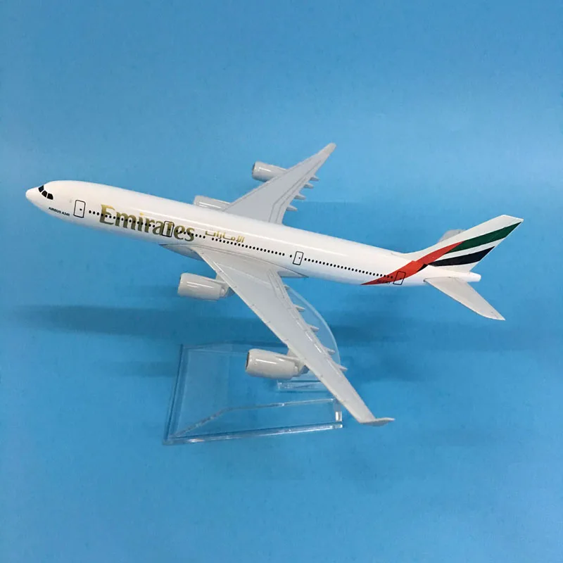 Модель самолета JASON TUTU 16 см модель Emirates Боинг B747 из литого металла 1:400 игрушка