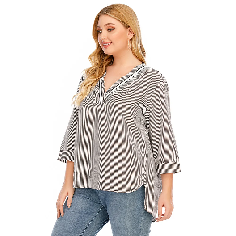 Рисунок 2 - Женская футболка с длинным рукавом