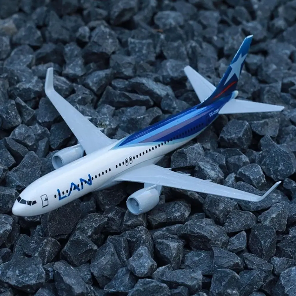 Фото Lan Latam Airlines Масштабная Модель 1/400, Литой Миниатюрный Самолет, Металлическая Игрушка Для Мальчиков №4