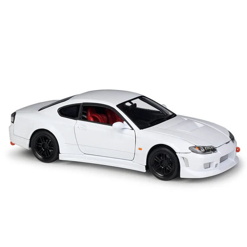 Модель автомобиля Welly 1:24 Nissan Silvia S-15 Литые и игрушечные автомобили коллекционные
