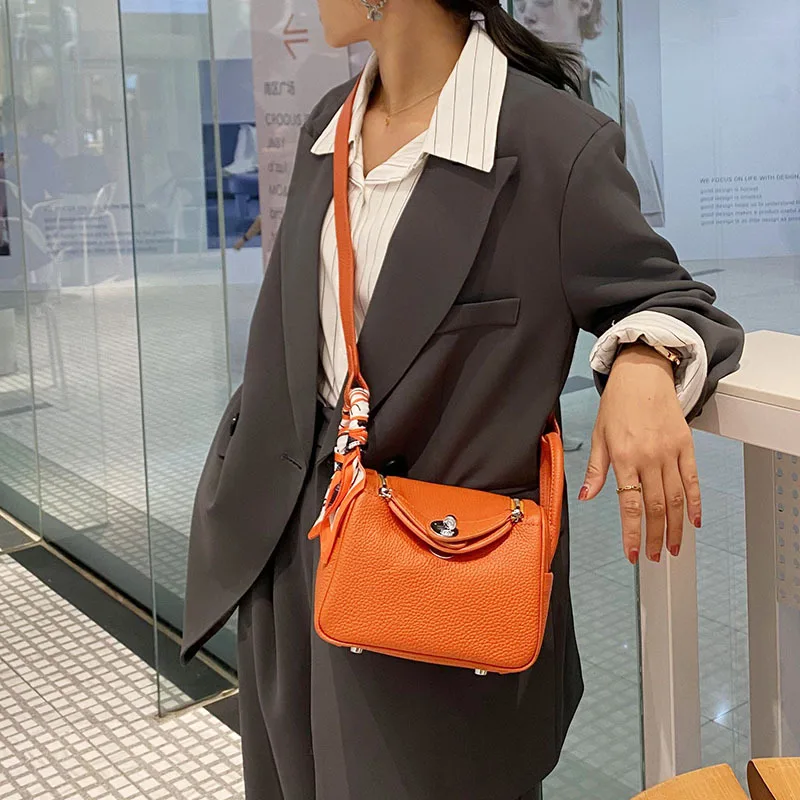 

Роскошная брендовая простая дамская сумочка из 100% натуральной кожи высокого класса, новинка 2021, универсальная модная сумка-мессенджер на о...