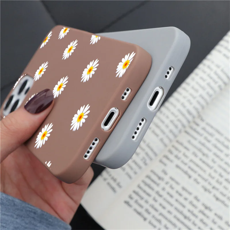 

Beautiful Daisy Case For iPhone 11 12 Pro Max XS Max Mini XR X 10 Soft Silicone For iPhone 6 6s 7 8 Plus SE 2020 Cover Case Capa