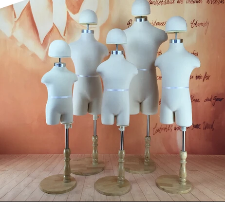 Манекен-реквизит для детей 1-2 лет белая хлопковая ткань с деревянными дисками 1