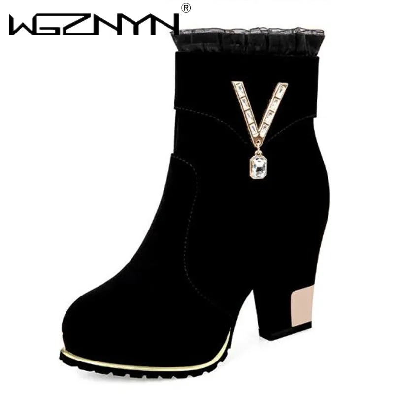 

Женские ботинки с закрытым носком, на молнии, с круглым носком