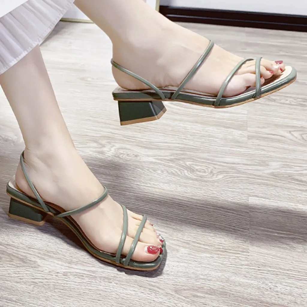 Женские босоножки Босоножки на высоком каблуке со змеиным принтом и ремешками